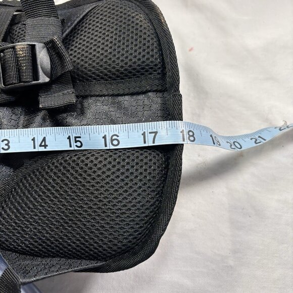 Zefal Hydro One Outdoor Hydration Bag 1.5 Liter Chest Strap Dual Access Run NWT - Picture 13 of 14